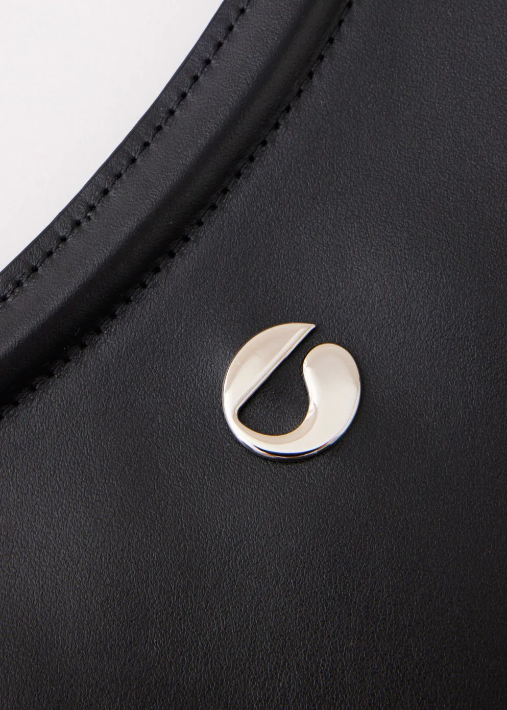 Ring Baguette Swipe Bag